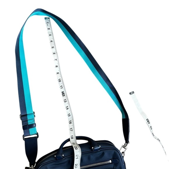 Michael Kors Elliot MD Utility Camera Navy Color Medium - Picture 8 of 8